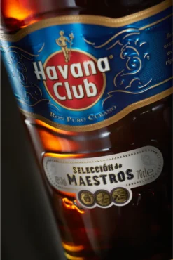 Havana Club Selección De Maestros Triple Barrel Aged Rum In Geschenkpackung Kuba | 45 % Vol | 0,7 L -Drink World Store a3d277f24c13608d208f144ffd97cd28